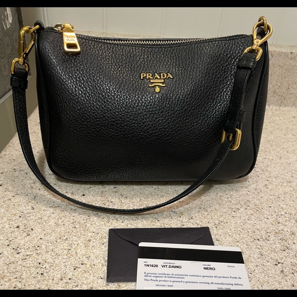 Prada small bag - Picture 2 of 16